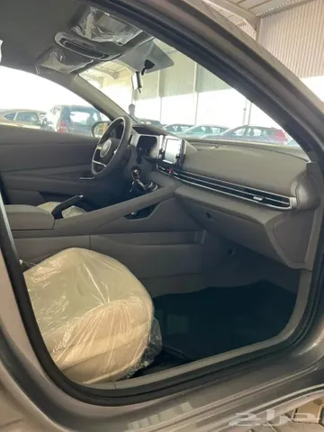 New Hyundai Elantra  2.0L GLS 2025