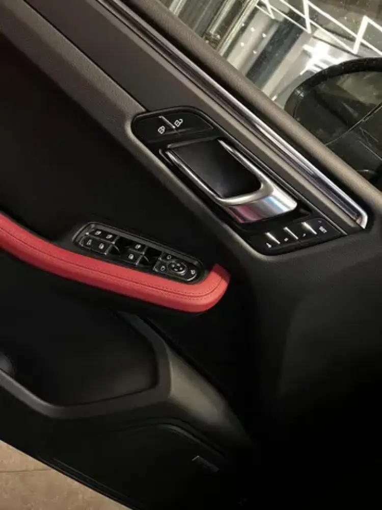 porsche macan image New Porsche Macan T 2025