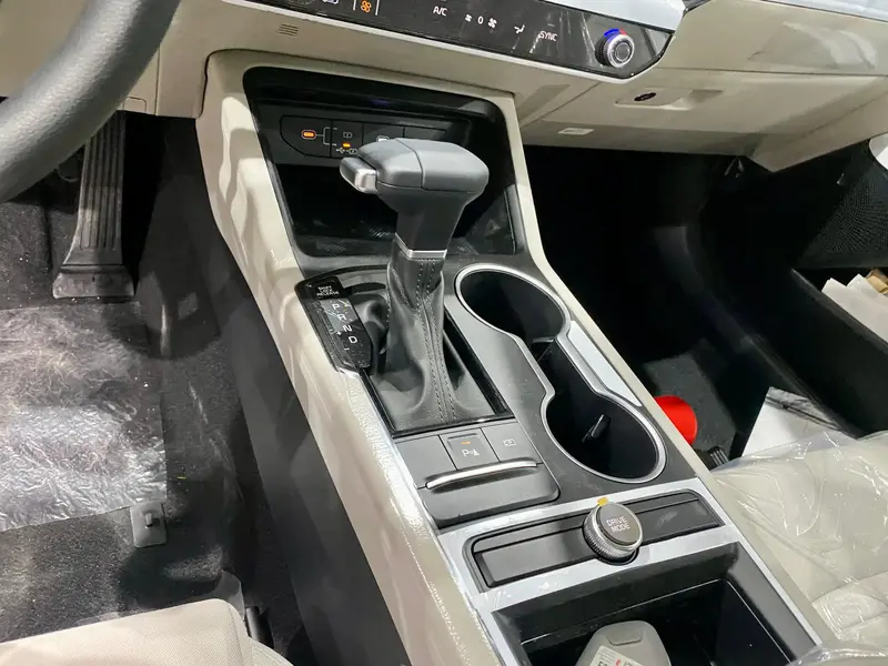 KIA K5 2025