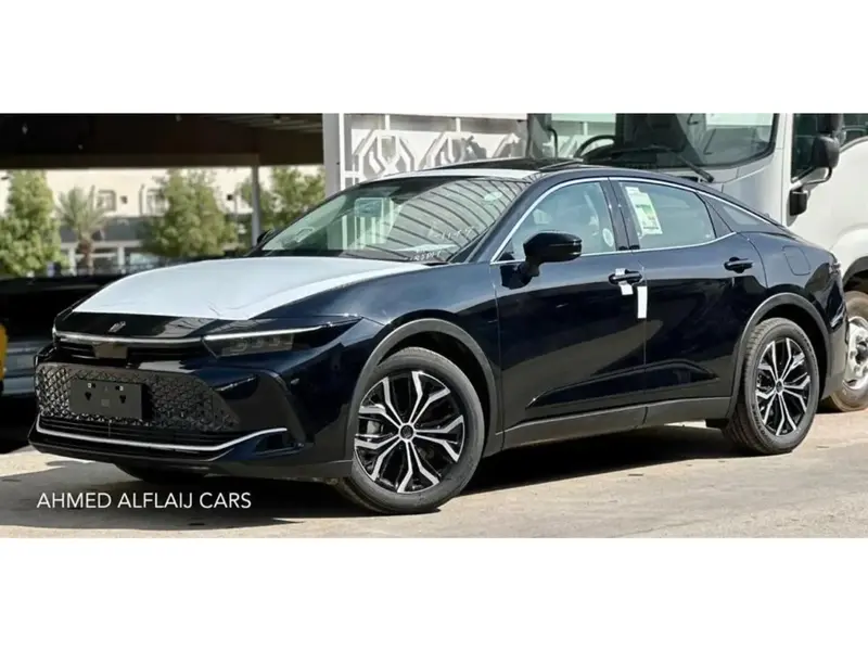 Discover undefined undefined Exterior Interior Images.Find all aspects and details of cars.