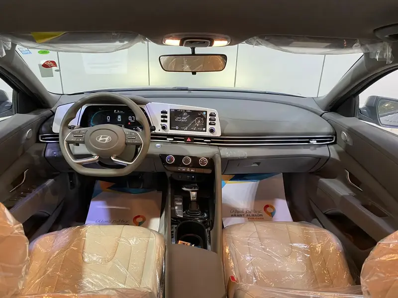 Hyundai Elantra 2025