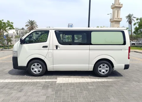 Discover undefined undefined Exterior Interior Images.Find all aspects and details of cars.