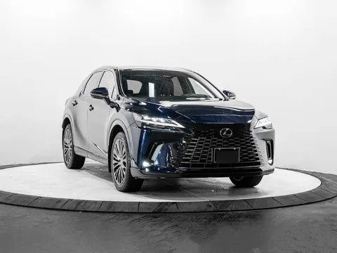 Discover undefined undefined Exterior Interior Images.Find all aspects and details of cars.