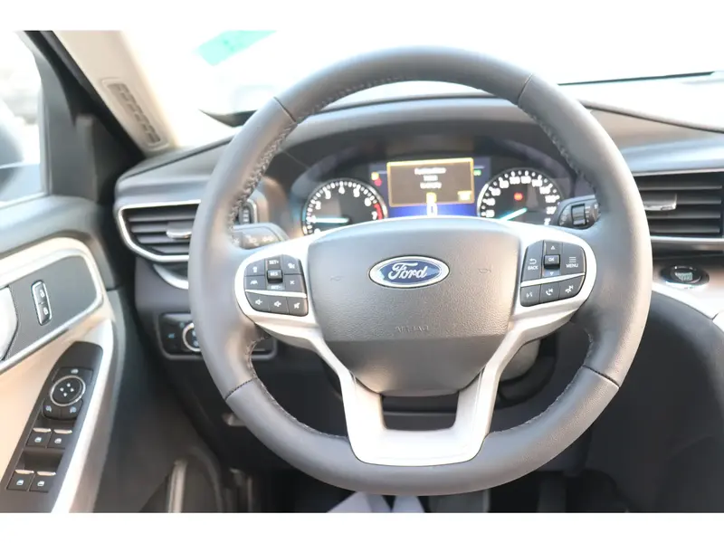 Ford Explorer 2023