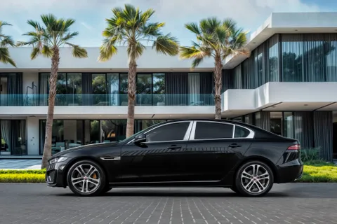 Discover undefined undefined Exterior Interior Images.Find all aspects and details of cars.