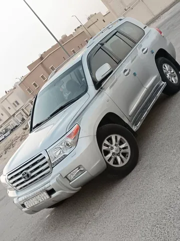Discover undefined undefined Exterior Interior Images.Find all aspects and details of cars.