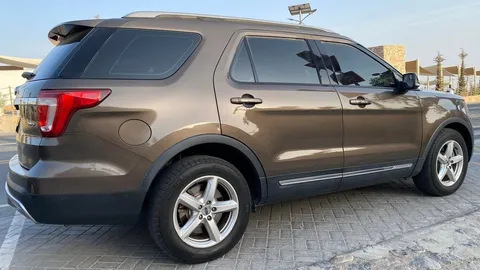 Ford Explorer 3.5L V6 XLT (AWD) Full Option 2016