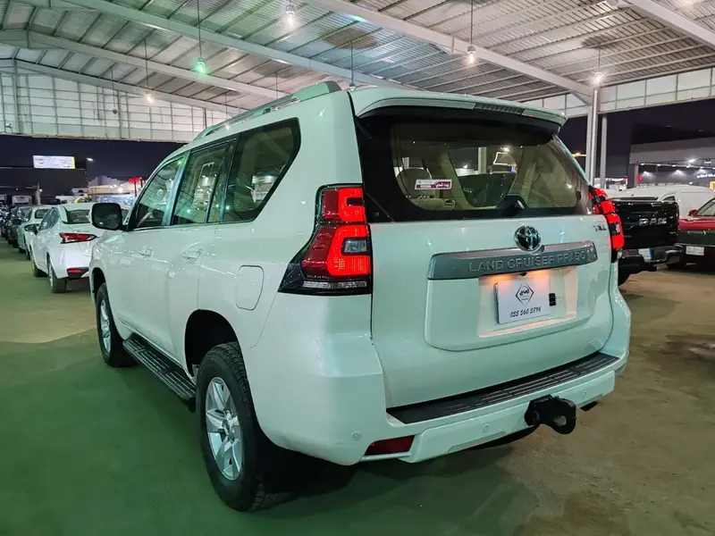 Toyota Prado 2023