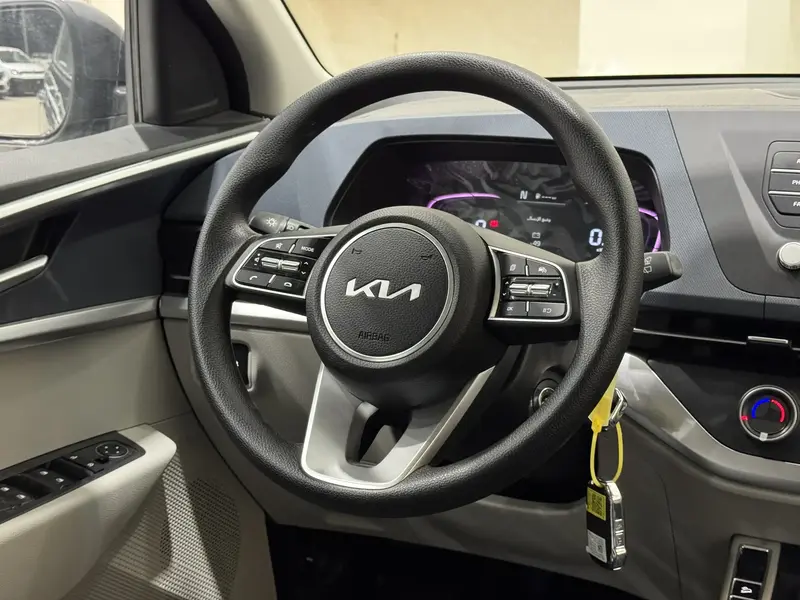 KIA Carens 2024