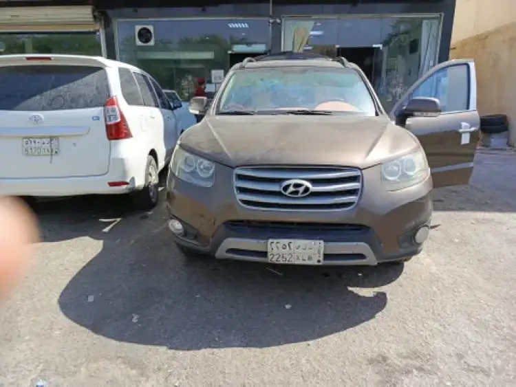 hyundai santa-fe image Hyundai Santa Fe 2012