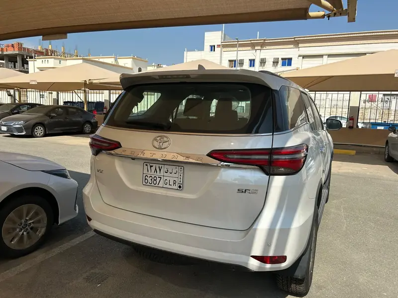 Toyota Fortuner 2024