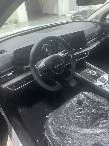 Discover undefined undefined Exterior Interior Images.Find all aspects and details of cars.