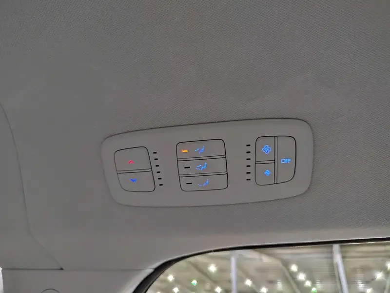 Hyundai Staria 2025