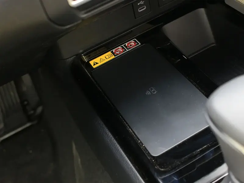 Toyota Camry 2025