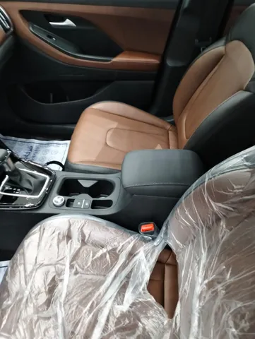 Discover undefined undefined Exterior Interior Images.Find all aspects and details of cars.
