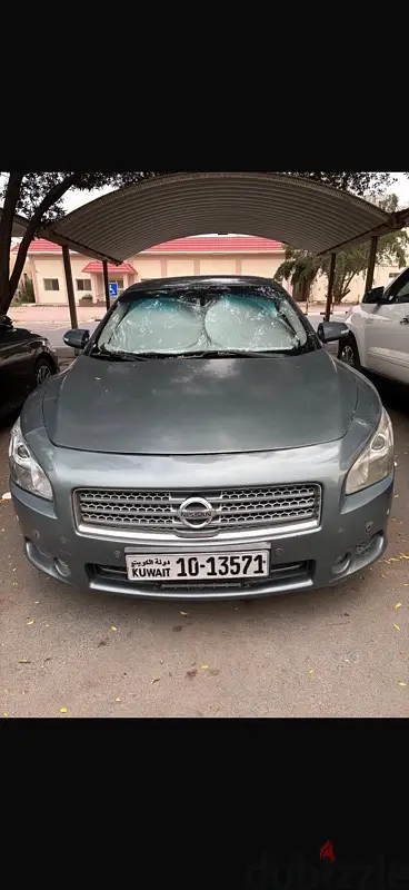 نيسان ماكسيما 2010