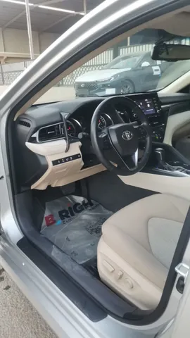 Toyota Camry  2.4 Hybrid XLE 2022