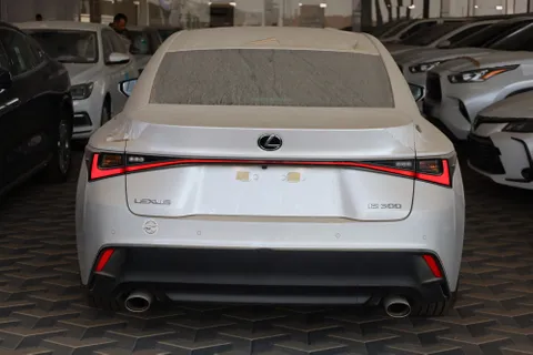 Discover undefined undefined Exterior Interior Images.Find all aspects and details of cars.