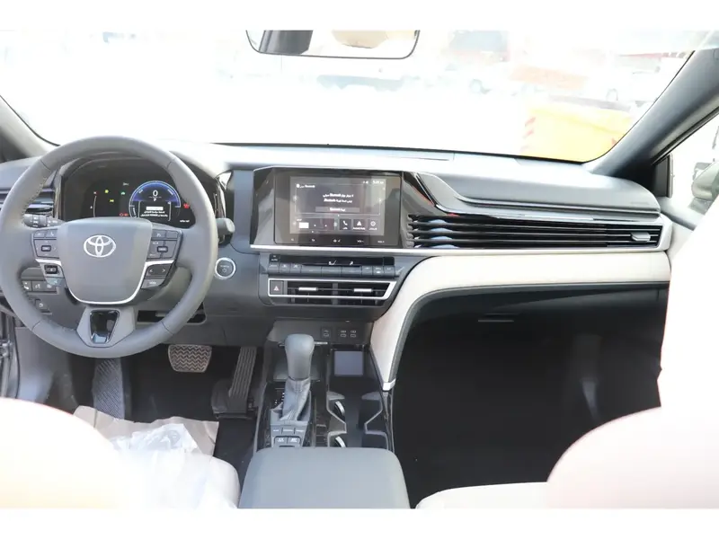 Toyota Camry 2025