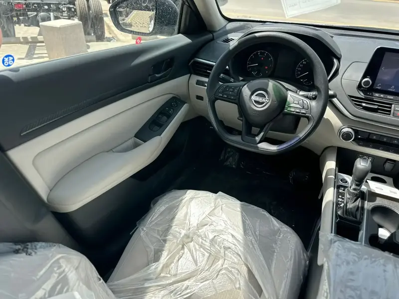 Nissan Altima 2024