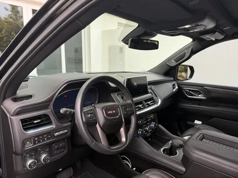 Discover undefined undefined Exterior Interior Images.Find all aspects and details of cars.