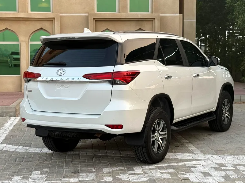 تويوتا فورتونر 2023