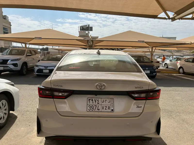 Discover undefined undefined Exterior Interior Images.Find all aspects and details of cars.