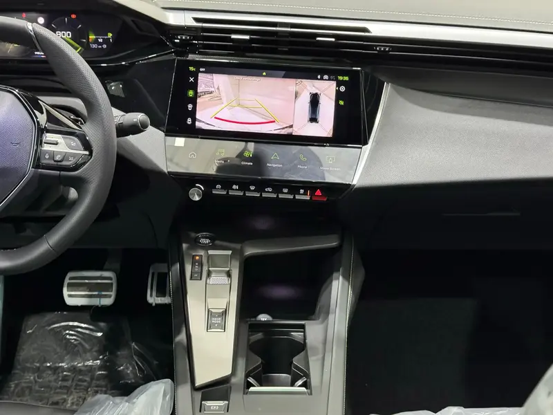 Peugeot 408 2025