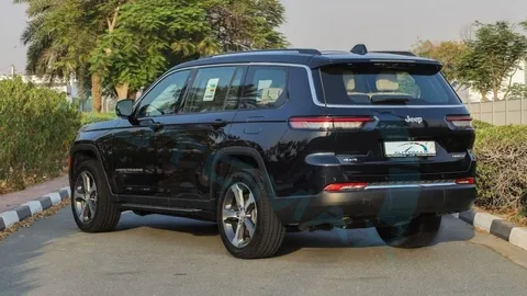 New Jeep Cherokee 2024