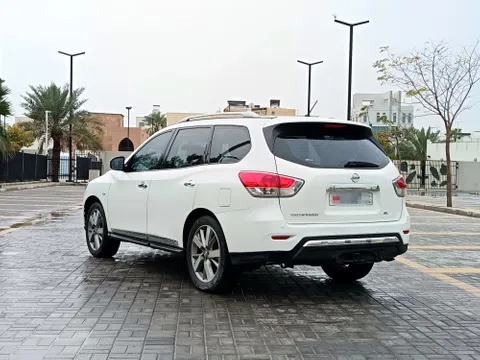 Discover undefined undefined Exterior Interior Images.Find all aspects and details of cars.