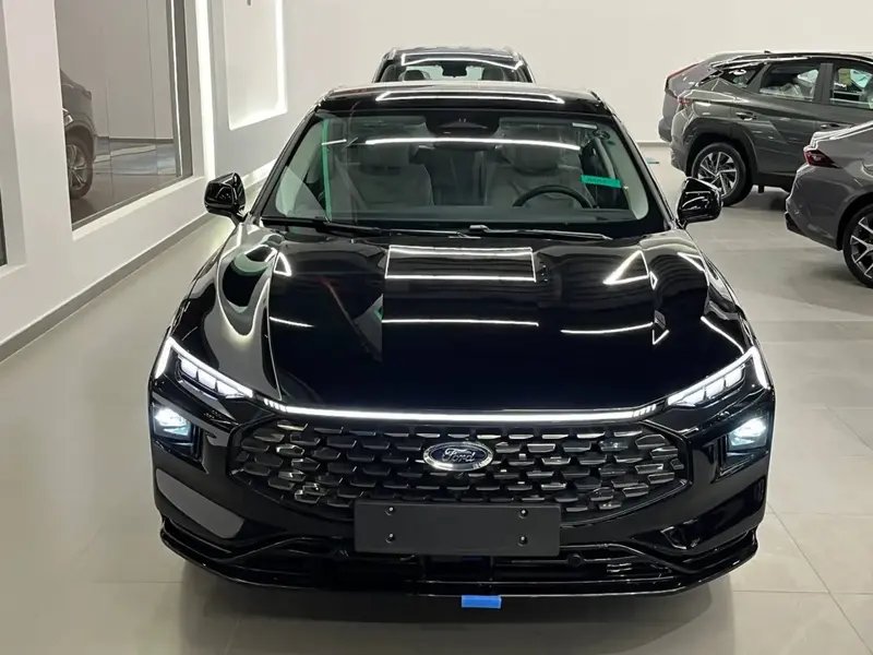 Ford Taurus 2025