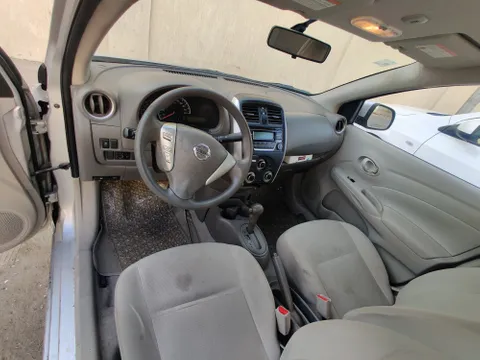 Discover undefined undefined Exterior Interior Images.Find all aspects and details of cars.
