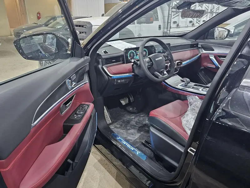 Discover undefined undefined Exterior Interior Images.Find all aspects and details of cars.