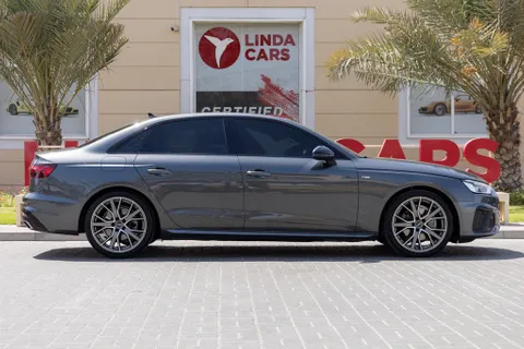 Audi A4 2023