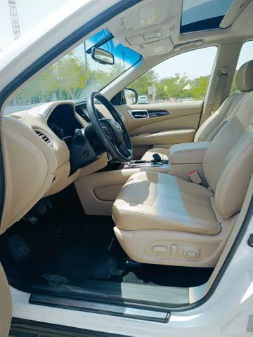 Discover undefined undefined Exterior Interior Images.Find all aspects and details of cars.