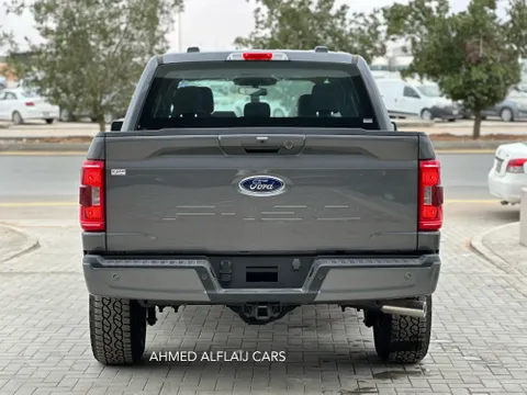 Discover undefined undefined Exterior Interior Images.Find all aspects and details of cars.