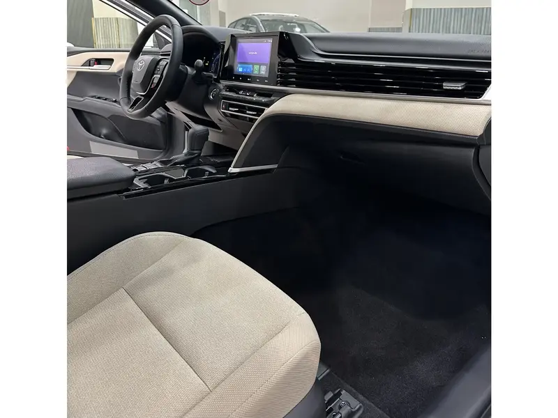 Toyota Camry 2025