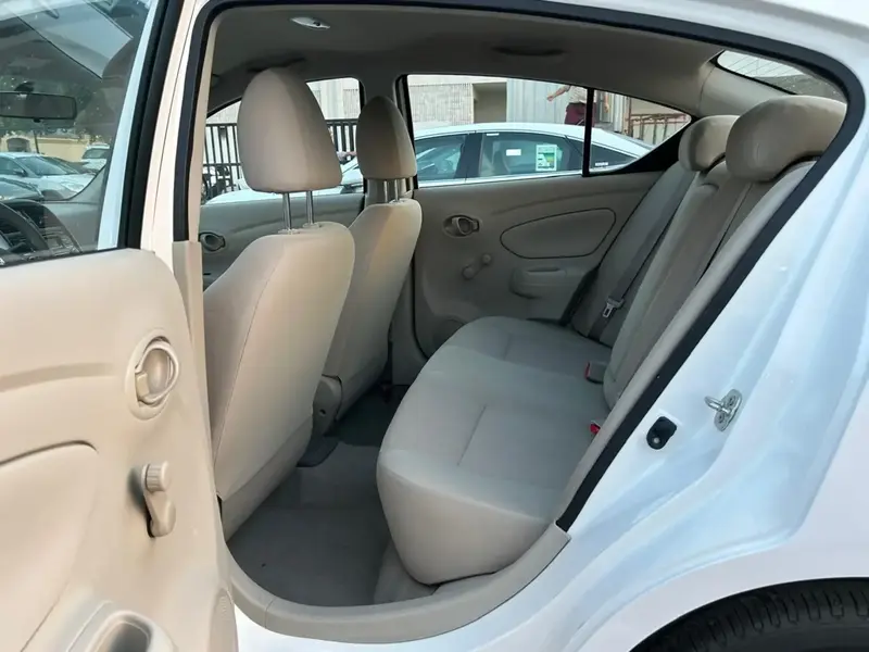 Nissan Sunny 2022