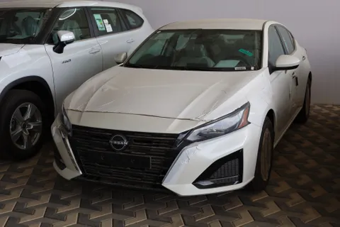 New Nissan Altima 2023