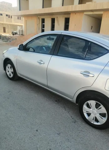Discover undefined undefined Exterior Interior Images.Find all aspects and details of cars.