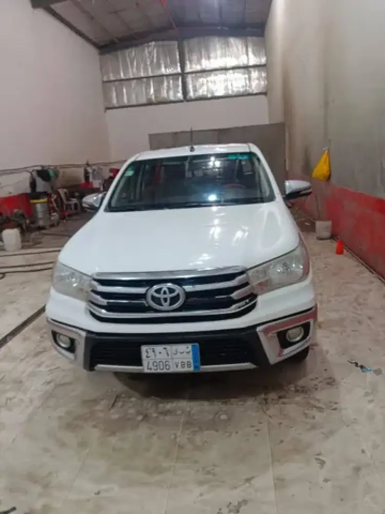 toyota toyota-hilux image Toyota Hilux 2014