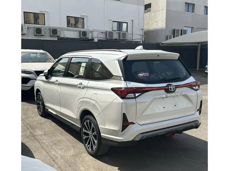 Toyota VELOZ 2025