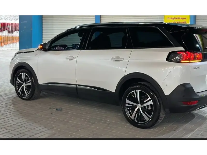 Peugeot 5008 2024