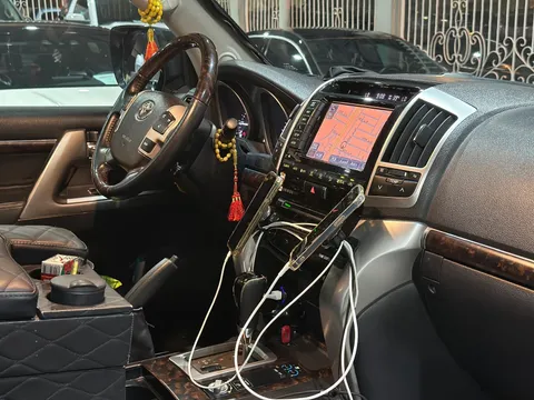 Toyota Land Cruiser 5.7 VXR 2014
