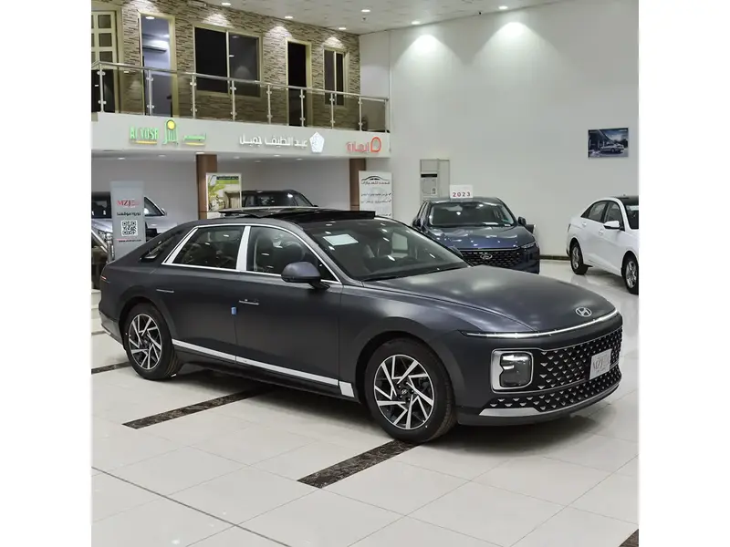 Discover undefined undefined Exterior Interior Images.Find all aspects and details of cars.