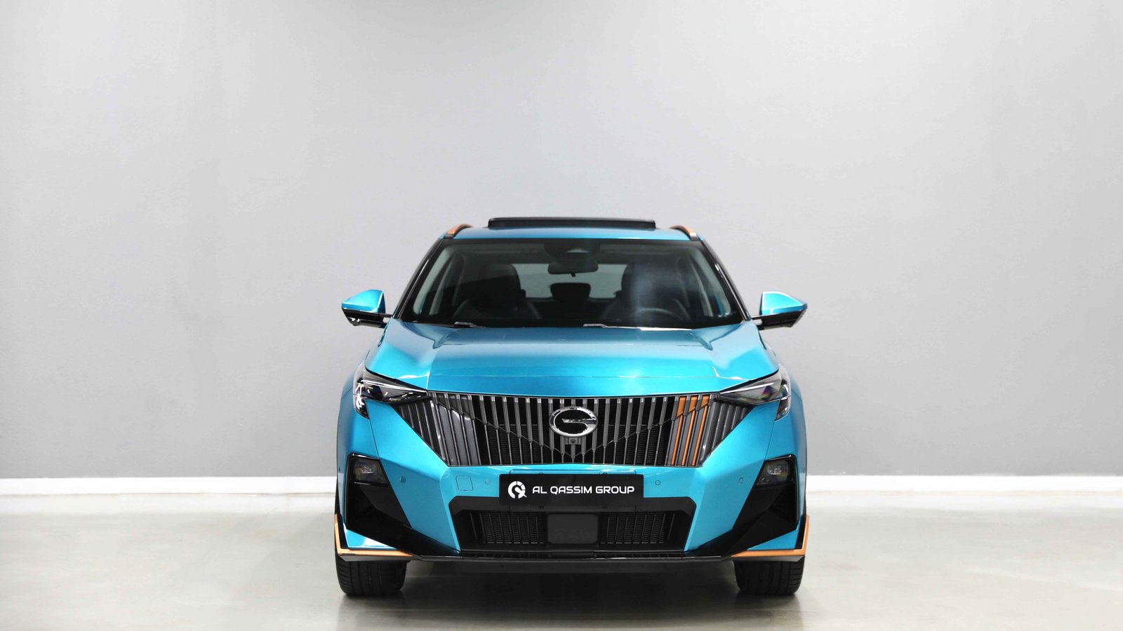 Discover undefined undefined Exterior Interior Images.Find all aspects and details of cars.