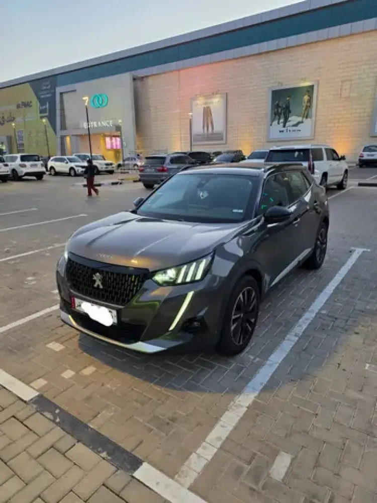 peugeot 2008 image Peugeot 2008 1.2T (155HP) GT 2022