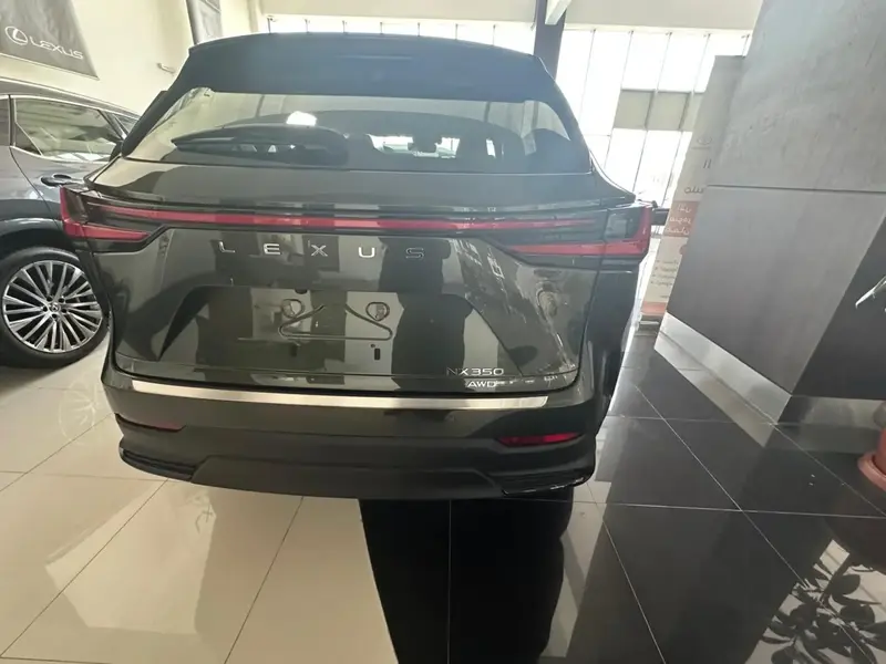 Discover undefined undefined Exterior Interior Images.Find all aspects and details of cars.