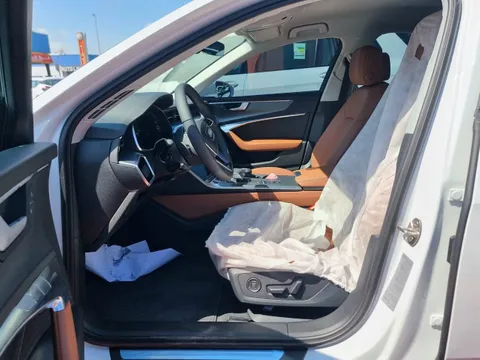 New Audi A6 2.0L 180 HP 2025