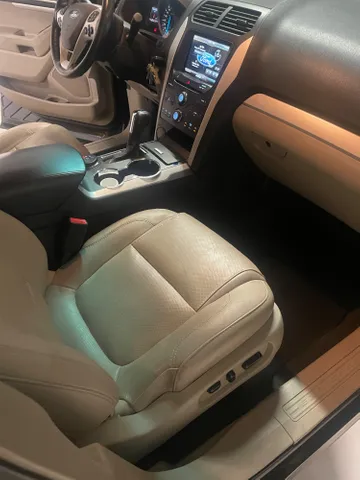 Ford Explorer 3.5LV6 XLT 2015